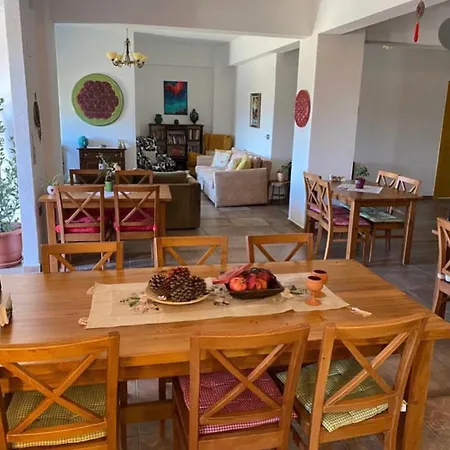 Pirnal Koey Evi Bed & Breakfast