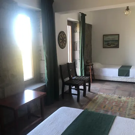 Pirnal Koey Evi Ayvacik (Canakkale)