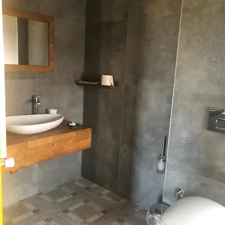 Pirnal Koey Evi Bed & Breakfast *