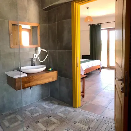 Bed & Breakfast Pirnal Koey Evi *