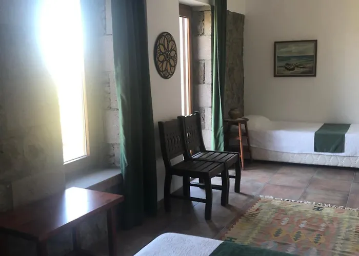 Pirnal Koey Evi Ayvacik (Canakkale)